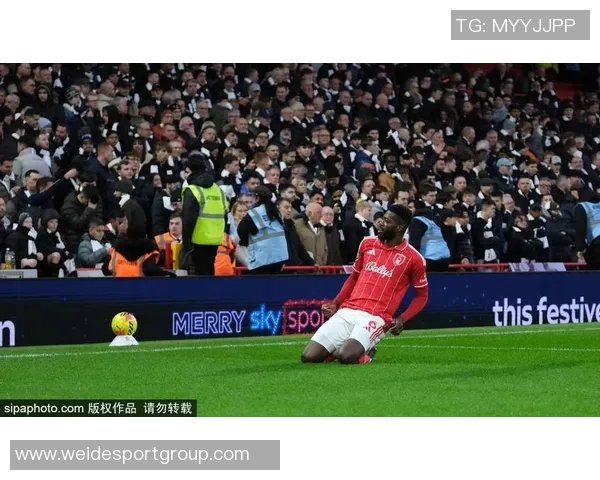 桑加雷在78分钟打入精彩进球热刺客场遭森林队三球领先