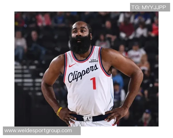 哈登称赞火箭重建成效显著KD与新星们展现出色表现